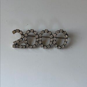 Sparkly 2000 Millennium Brooch pin